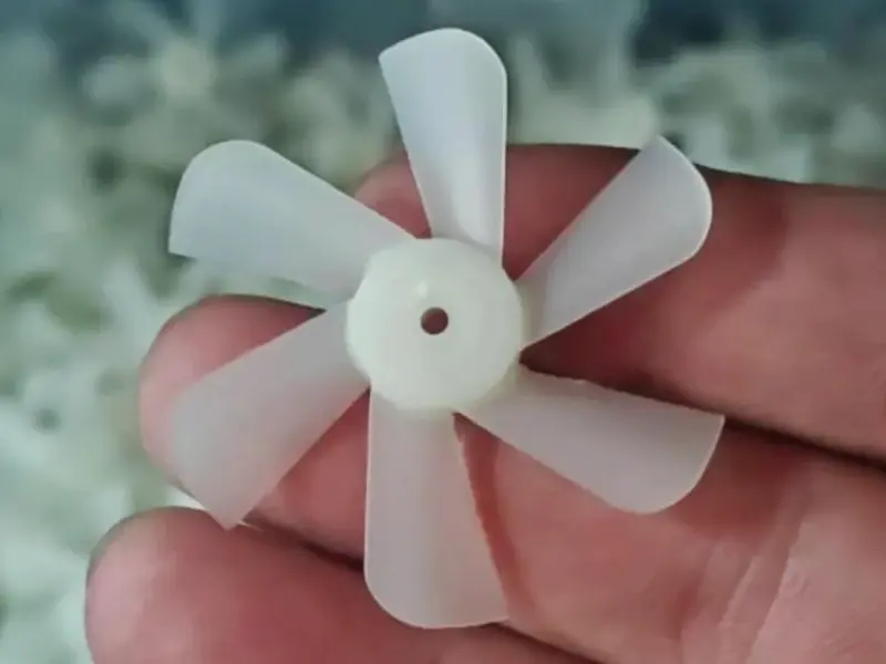 Small Fan Blades, Big Expertise | Kelongge K-TEC Injection Molding Machine, Crafting High-Performance PA66 Heat Dissipation Fan Blades